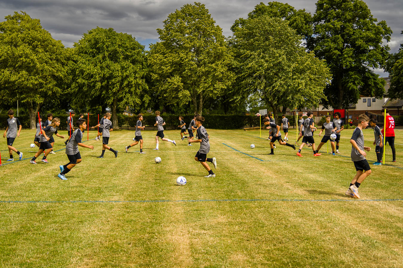 Entrenamiento por estaciones en los campos de Oakham School